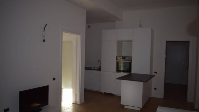 2 Locali Viale Papiniano – MM Sant’Agostino