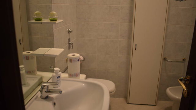 2 Locali arredato Piazza 5 Giornate – Montenero