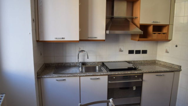 2 Locali arredato Piazza 5 Giornate – Montenero