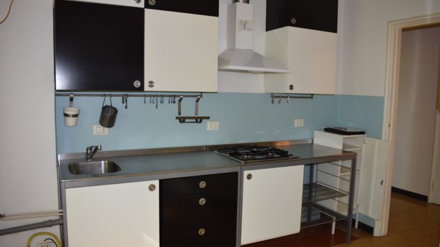 2 Locali Via California – P.za Bazzi