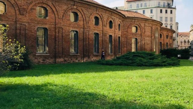 Introvabile Plurilocale Via Enrico Besana