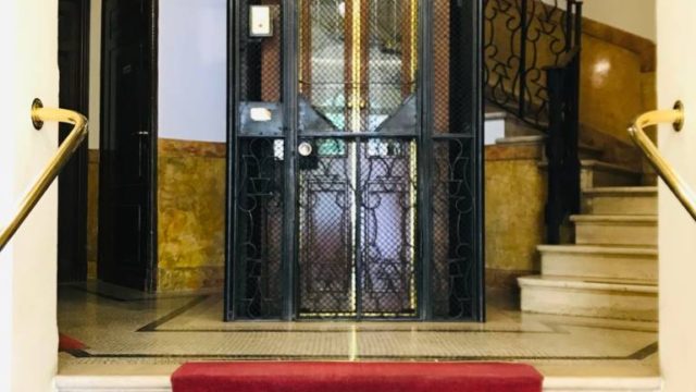 Introvabile Plurilocale Via Enrico Besana