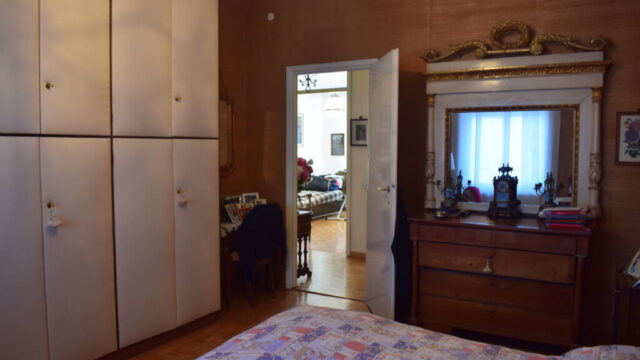Quadrilocale Piazza Vesuvio – Dezza