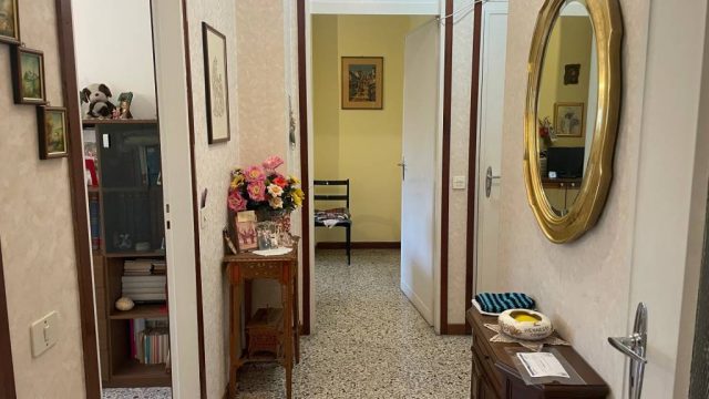 4 locali con box Via Viterbo MM Bisceglie
