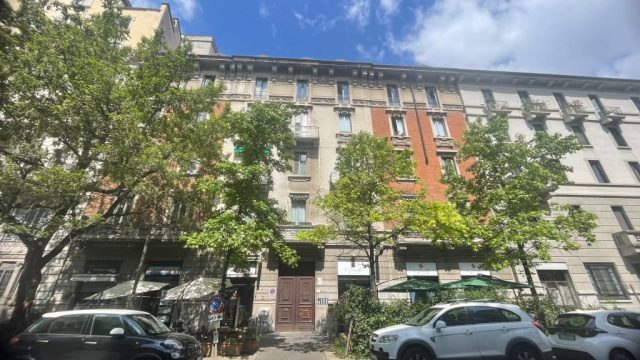2 LOCALI VIA CORREGGIO 50