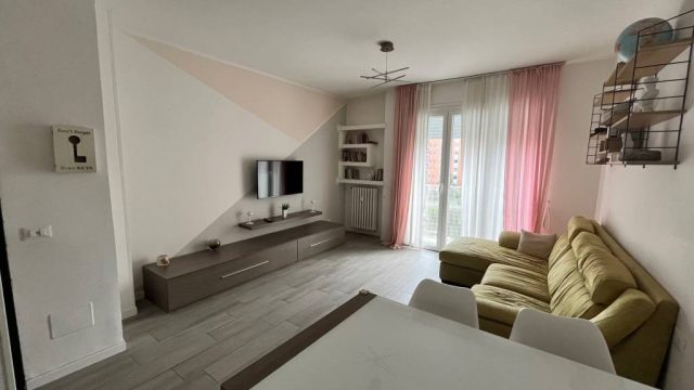 Quadrilocale Via Giussani Tre Castelli