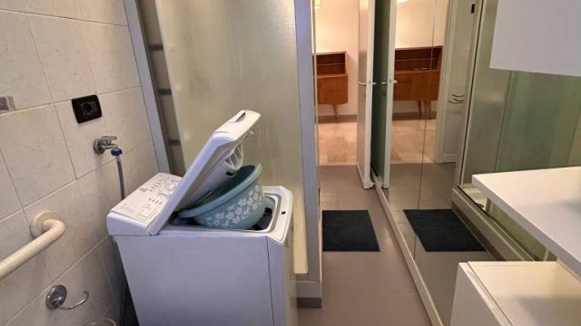 Ampio bilocale Piazza Napoli