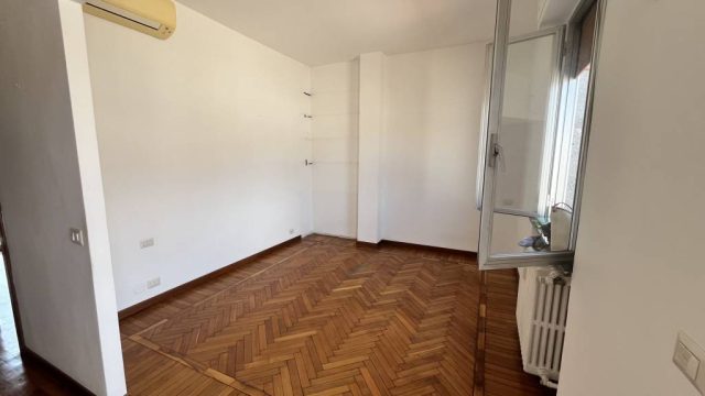 Bilocale con terrazzo di 23 mq Melchiorre Gioia Bilocale con terrazzo di 23 mq Melchiorre Gioia