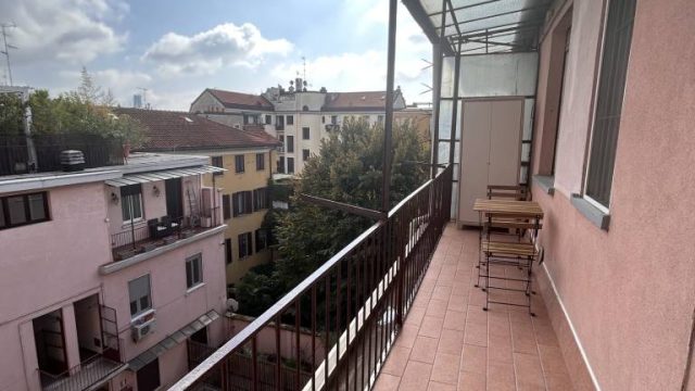 Appartamento ristrutturato MM Santa Sofia Appartamento ristrutturato MM Santa Sofia